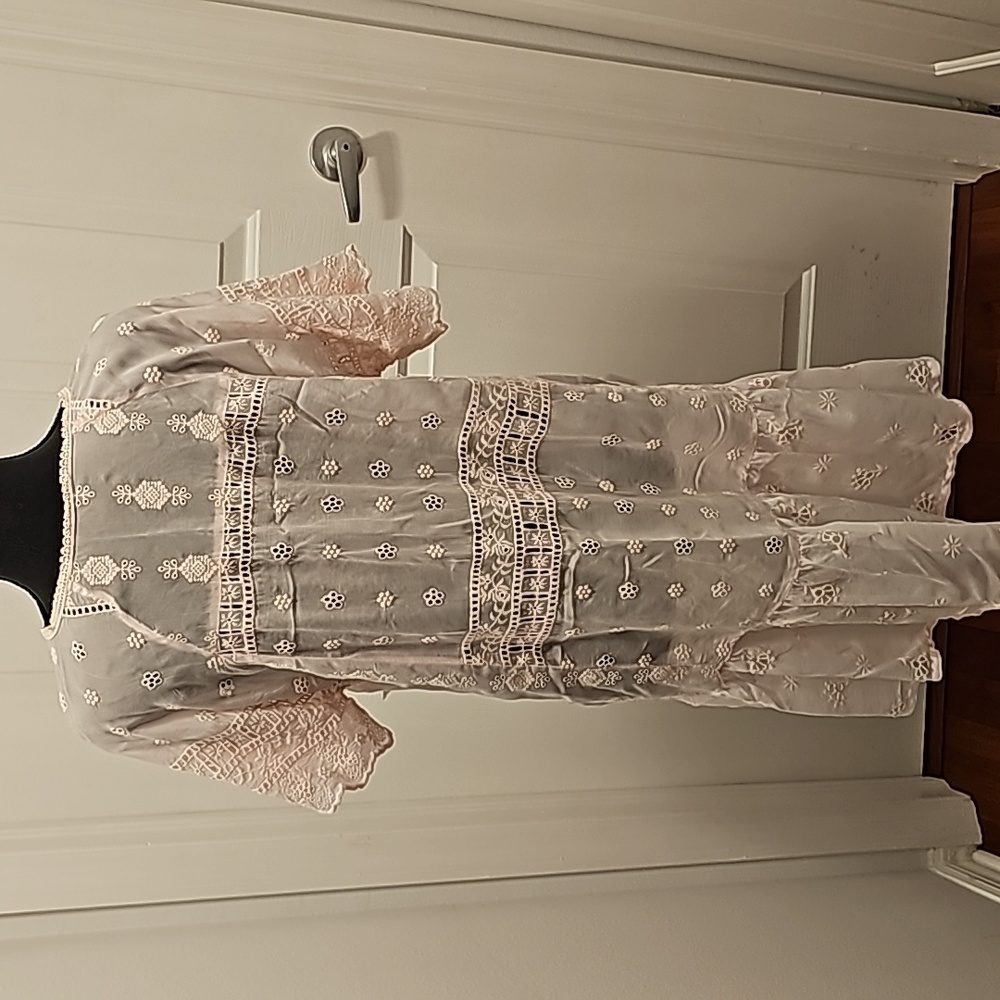 Dress - Picture 3 of 3